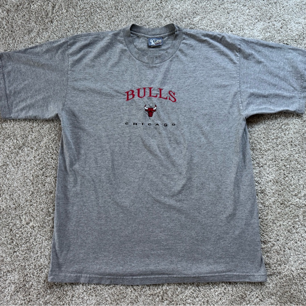 Vintage Lee Sports Gray Chicago Bulls Short Sleeve Tee